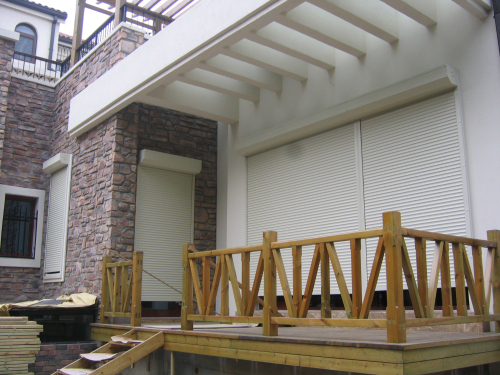 湘联外遮阳卷帘窗